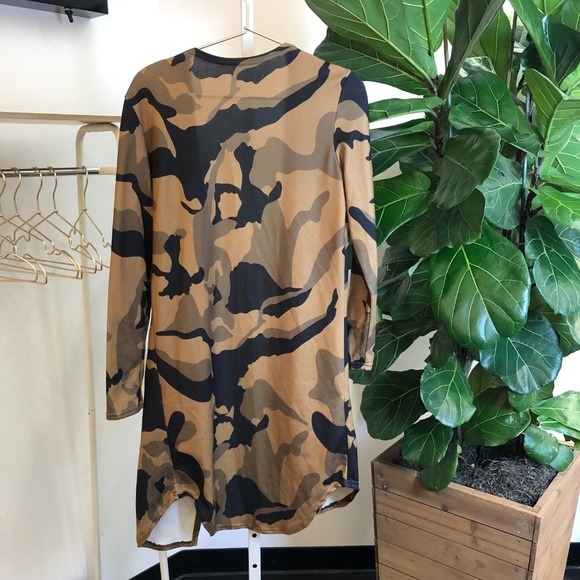 Camo T-Shirt Cardigan - Picture 2 of 2